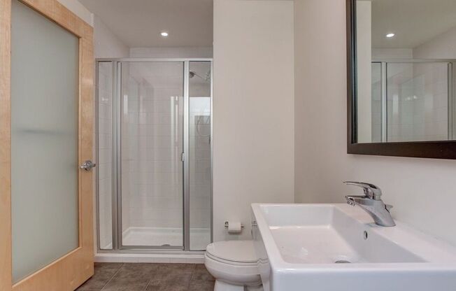 2 beds, 2 baths, $3,395