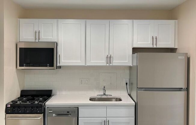Studio, 1 bath, 389 sqft, $1,772, Unit 1845-710
