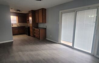 3 beds, 2 baths, $1,425