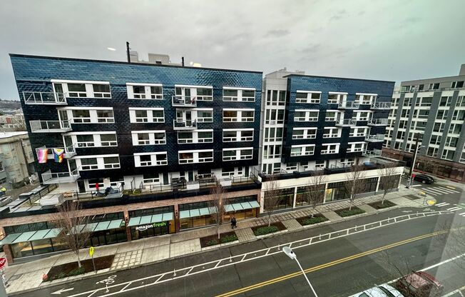 1 bed, 1 bath, 525 sqft, $2,150, Unit Unit 610