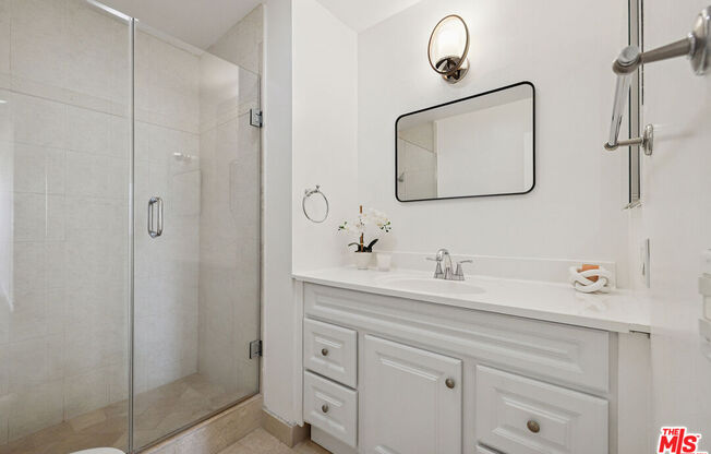 2 beds, 2 baths, 974 sqft, $4,000, Unit 1102