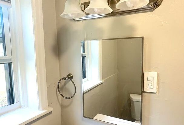 1 bed, 1 bath, 800 sqft, $1,295, Unit Unit 9-D