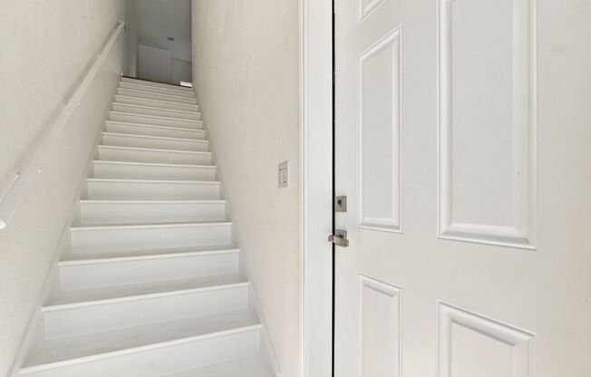 Brand-New 3-Story Modern Townhome Near Downtown & Southtown