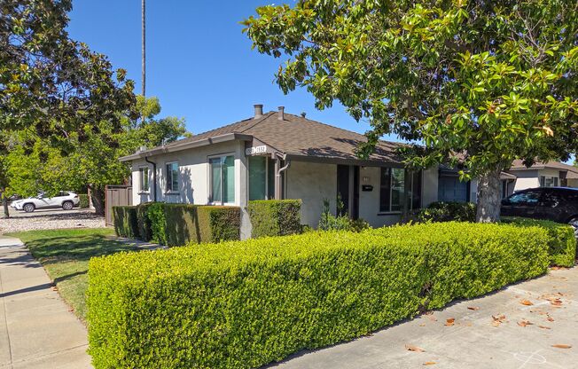 Sunnyvale Duplex Near Apple & Major Tech Campuses
