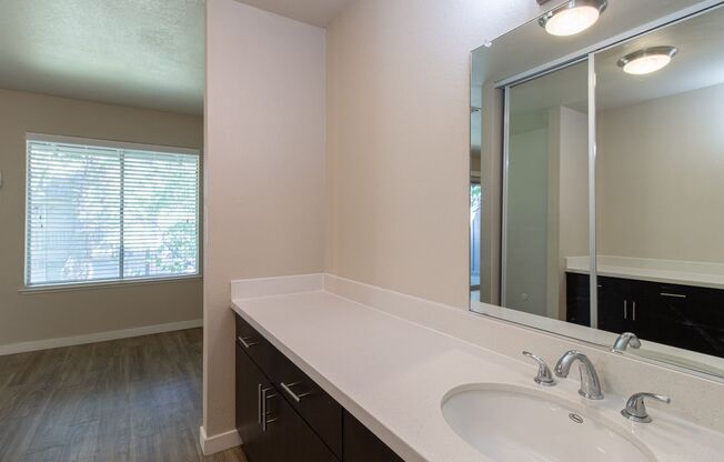 Studio, 1 bath, 451 sqft, $1,450, Unit 91