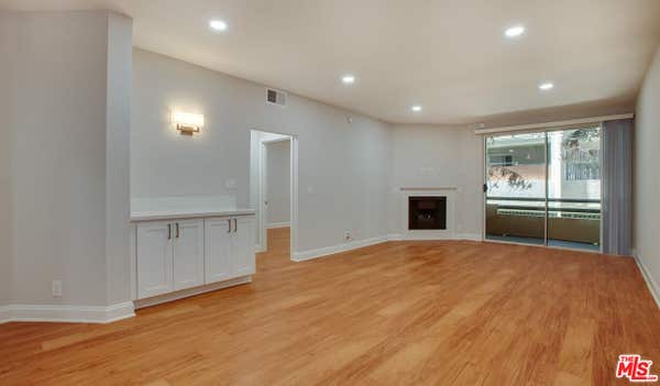 1420 Peerless Place