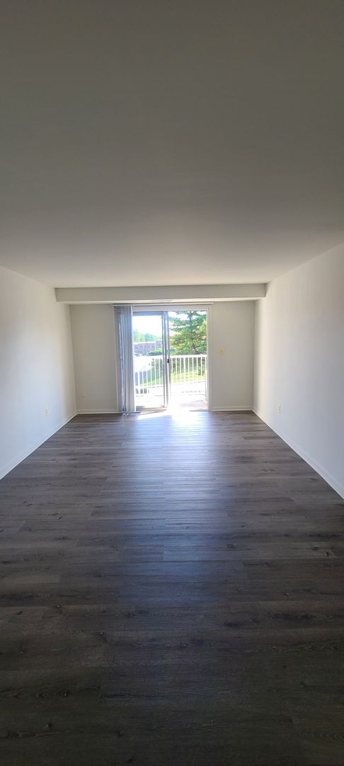 2 beds, 1 bath, 798 sqft, $1,315, Unit 4612-D