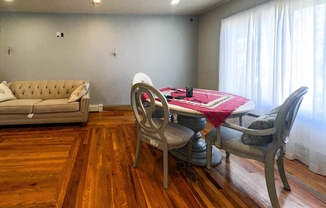 1 bed, 1 bath, 975 sqft, $2,200, Unit 1