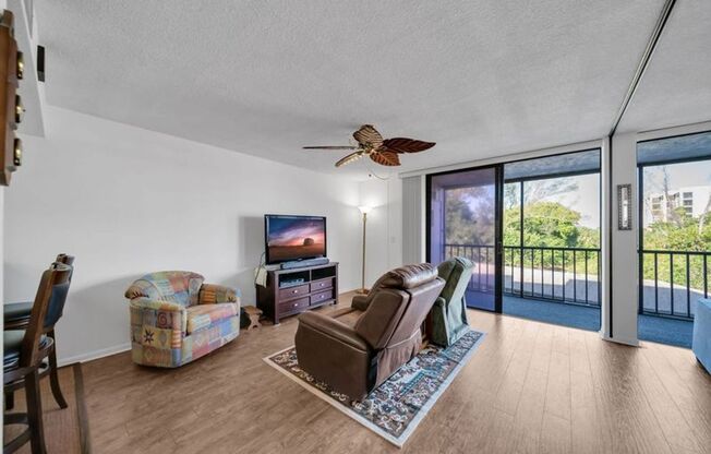 1 bed, 1 bath, $1,600, Unit 309