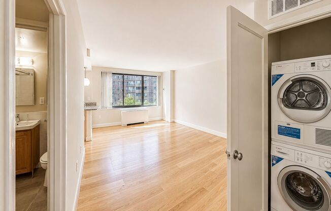 Studio, 1 bath, 440 sqft, $2,450, Unit 0618