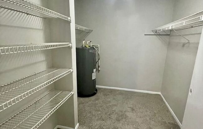 1 bed, 1 bath, 900 sqft, $1,150, Unit 74