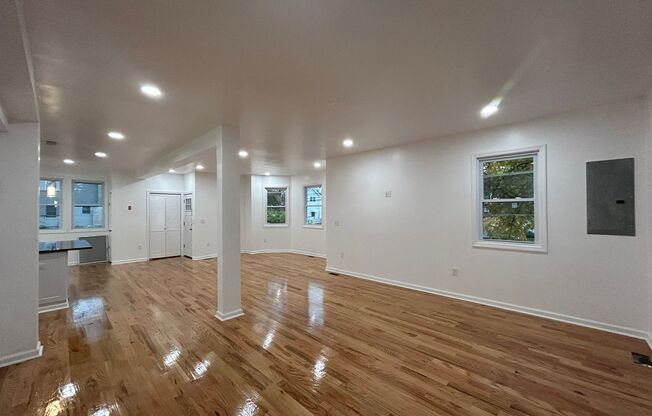 Stunning 5-Bedroom Home 2 Bathroom Single Family House for Rent in Neptune!