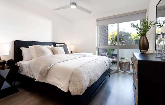 Bedroom With Ceiling Fan at Elements Apartments*, Irvine, California