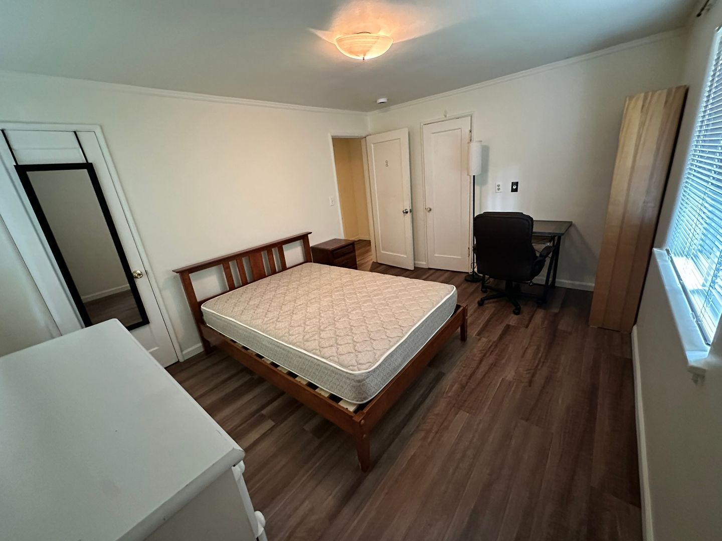 Lewis & Clark Graduate /Law Students ONLY