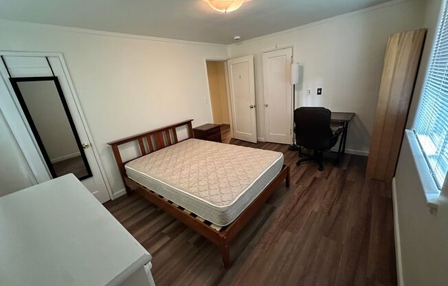 Lewis & Clark Graduate /Law Students ONLY