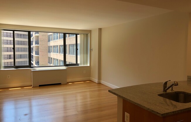 Studio, 1 bath, 440 sqft, $2,500, Unit 0512