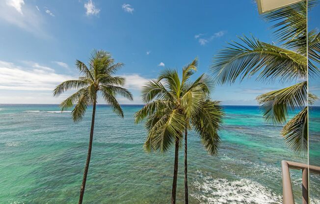 Tropic Seas #708- Elegant Gold Coast living only steps to the ocean!