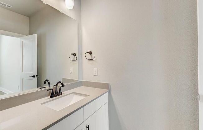 2 beds, 2.5 baths, 1,148 sqft, $1,850, Unit 4500 Colosseum Way