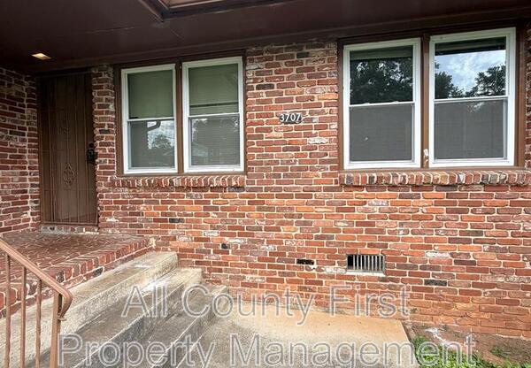 3707 W AUSTIN CT