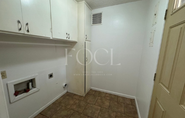 3 beds, 2 baths, $1,500