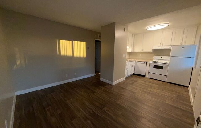 1 bed, 1 bath, 436 sqft, $1,875, Unit 36