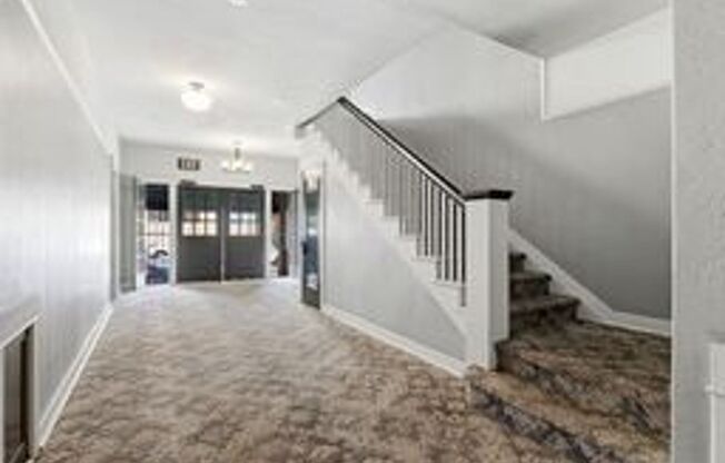 Melrose Apartments - Charming & Historic in the heart of Banker's Hill