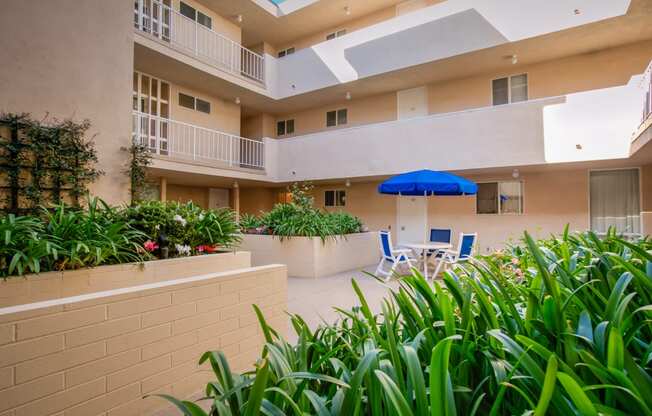 Apartment Building in Santa Monica Courtyard