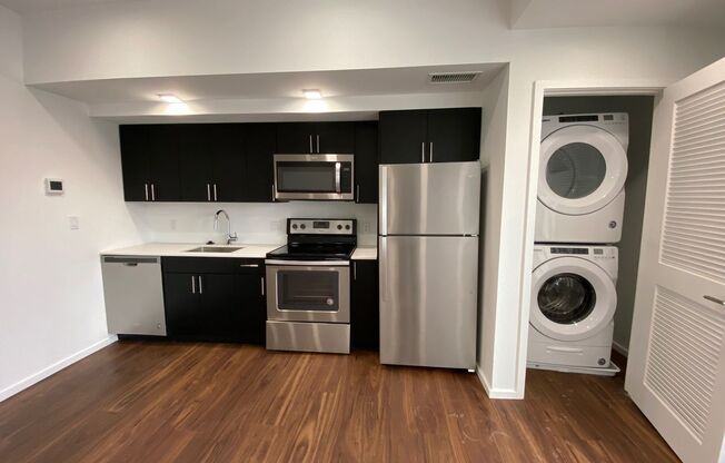 1 bed, 1 bath, 506 sqft, $1,585, Unit 611