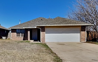 521 NW 111 ST
