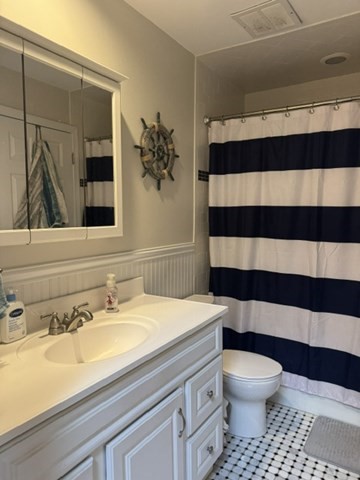 2 beds, 1 bath, 929 sqft, $2,600, Unit 415
