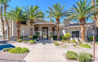 **Charming 2 Bdrm/2 Bath Remodeled Condo in Desirable SouthWest**