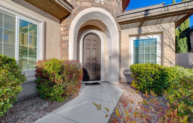 BEAUTIFUL 4 BEDROOM PLUS DEN WITH A POOL IN GATED COMMUNITY!