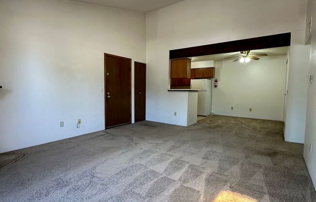 Spacious and Bright Top-Floor Apartment with Skylights, Fireplace, and Balcony in Sought-After Location