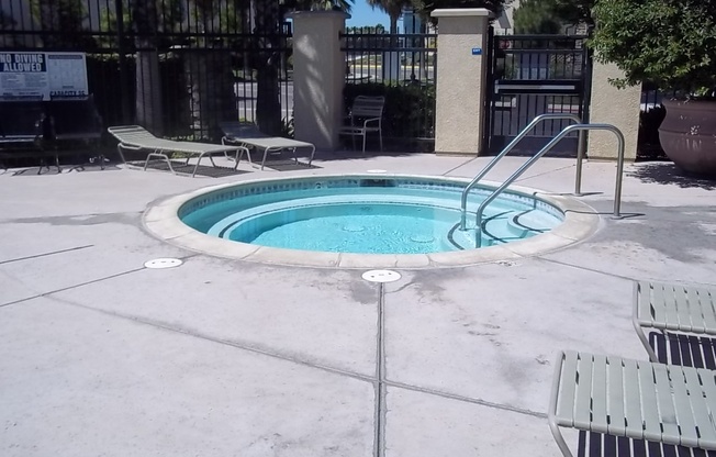 3 beds, 2.5 baths, $2,675, Unit #3014