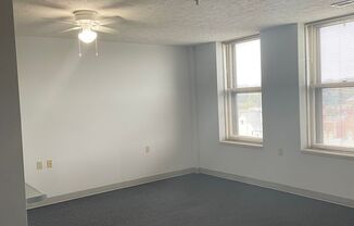 1 bed, 1 bath, 625 sqft, $875, Unit 902