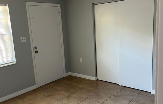 1 bed, 1 bath, 600 sqft, $1,000