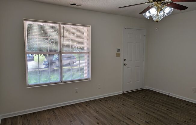 Move In ready Ranch style home located in the Bridlewood Community.