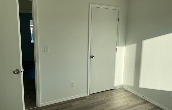 3 beds, 2.5 baths, 1,350 sqft, $1,600, Unit 2