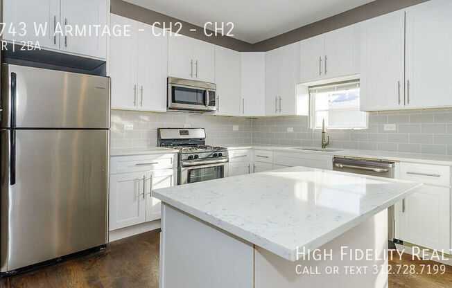 3743 W ARMITAGE CHEMIN