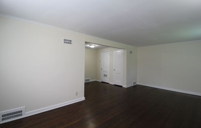 One Bedroom Duplex in North Kansas City