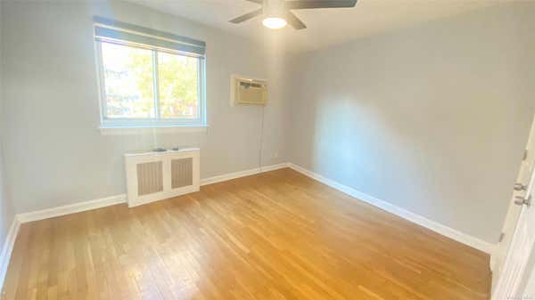 3 beds, 1 bath, $2,900