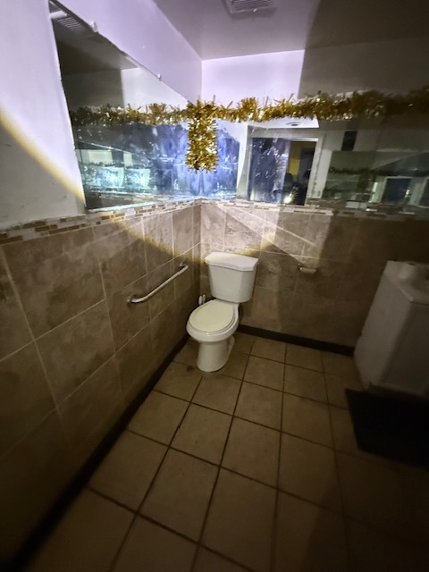 522 524 E 79 ST