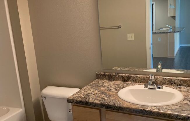 2 beds, 2 baths, 1,011 sqft, $1,255, Unit 2320-208