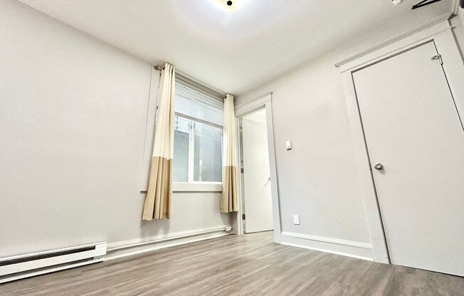 Studio, 1 bath, 189 sqft, $995, Unit 105