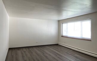 2 beds, 1 bath, 794 sqft, $900, Unit Apt 2B