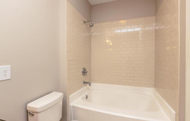 2 beds, 2 baths, 1,126 sqft, $1,763