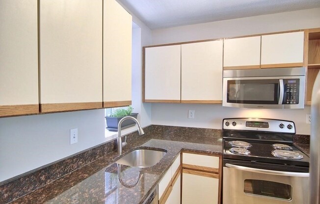 1409 COMMONWEALTH AVE