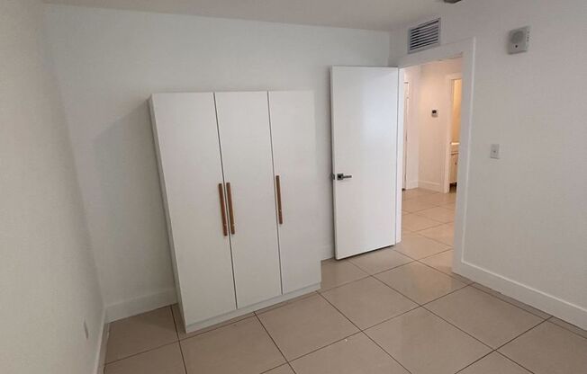 2 beds, 1 bath, 550 sqft, $1,995, Unit 829-310