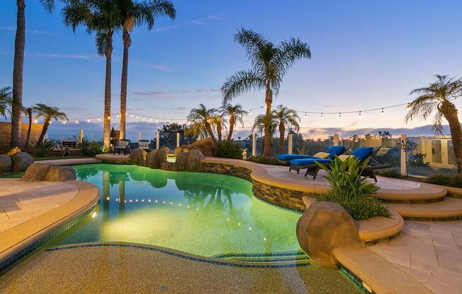 Gorgeous Ocean-View 5 Bedroom Pool Home!
