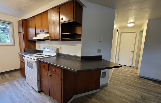 1 bed, 1 bath, $1,075, Unit 14308